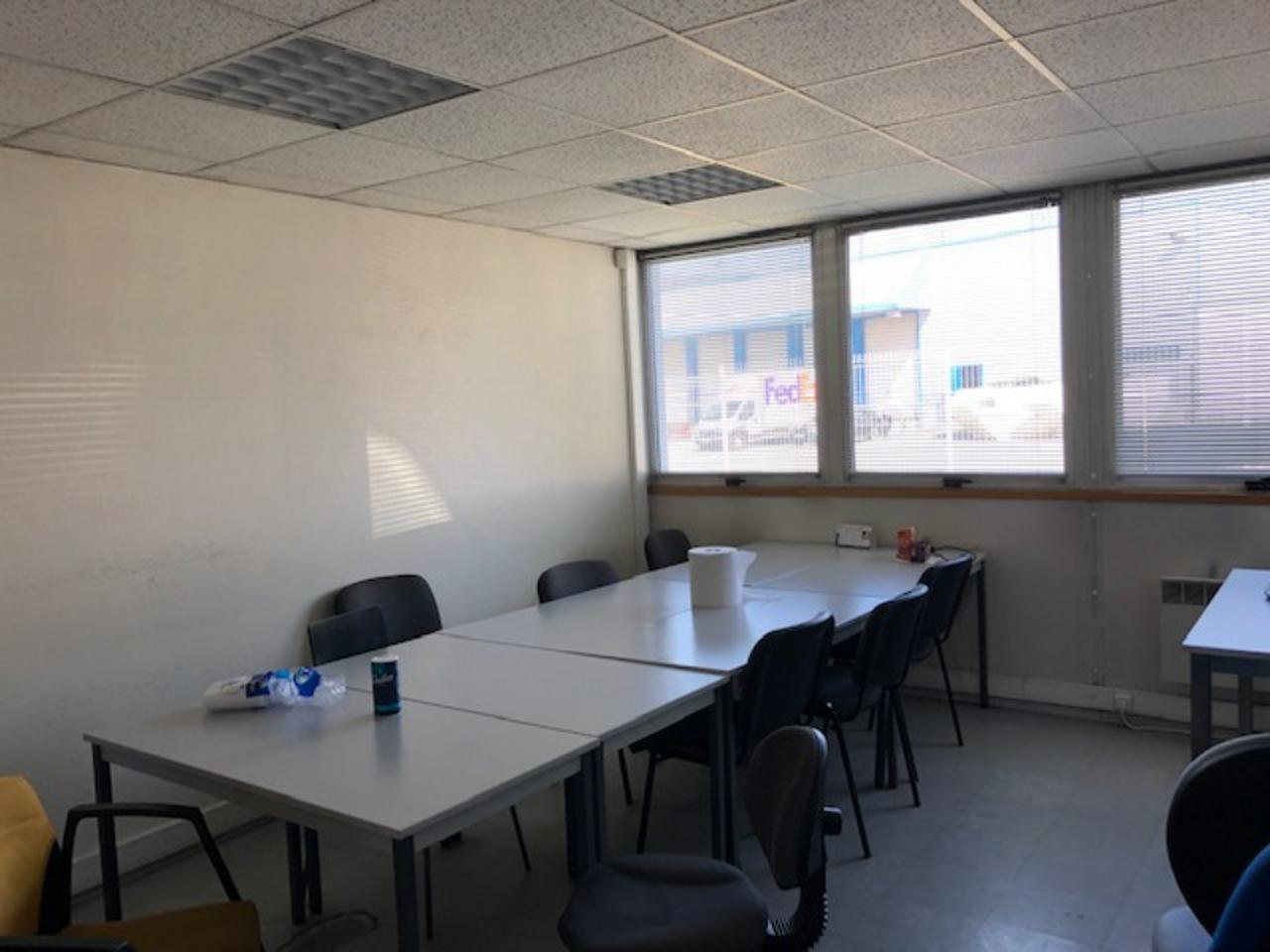 Bureau Pringy 298m² Location bureau Pringy Haute-Savoie OLBUR2423405 2